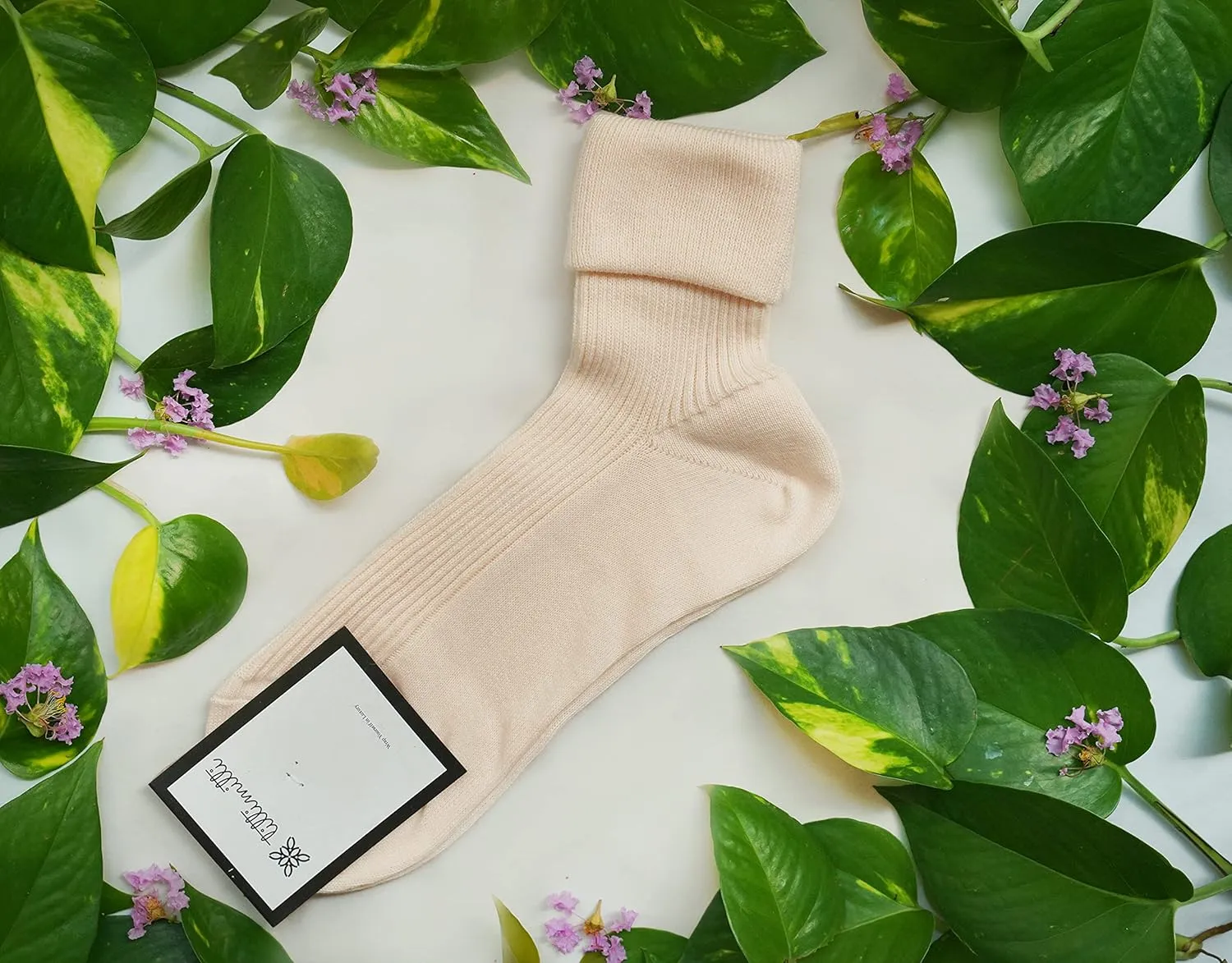 100% Organic Cotton Luxury Women's Socks 3-Pack. Made in Italy.