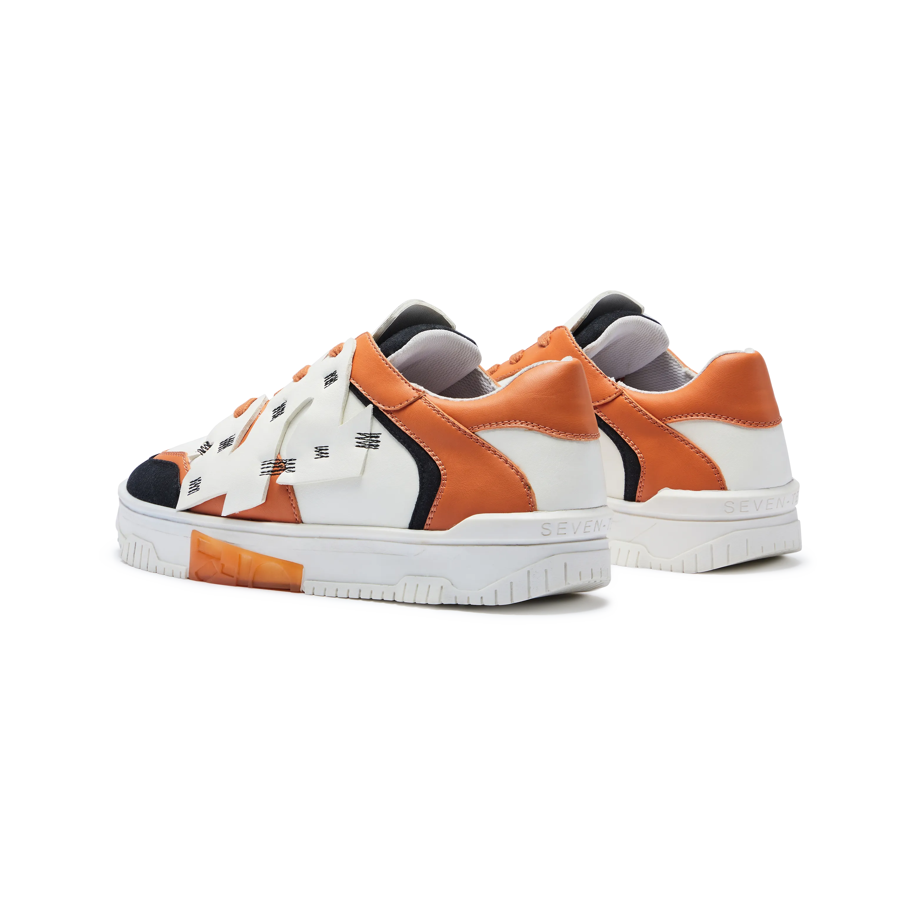 735 Cheeto Chunky Orange Low-Top Sneakers