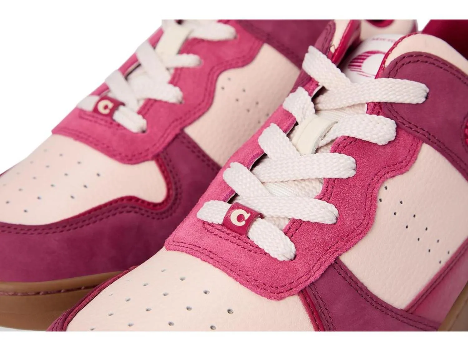 C201 Low Top Sneaker
