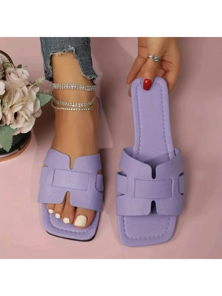 Cozy Chic: Women's Plush Slip-On Slippers for Ultimate Comfort