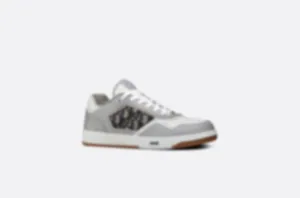 D*r Low Top Sneaker
