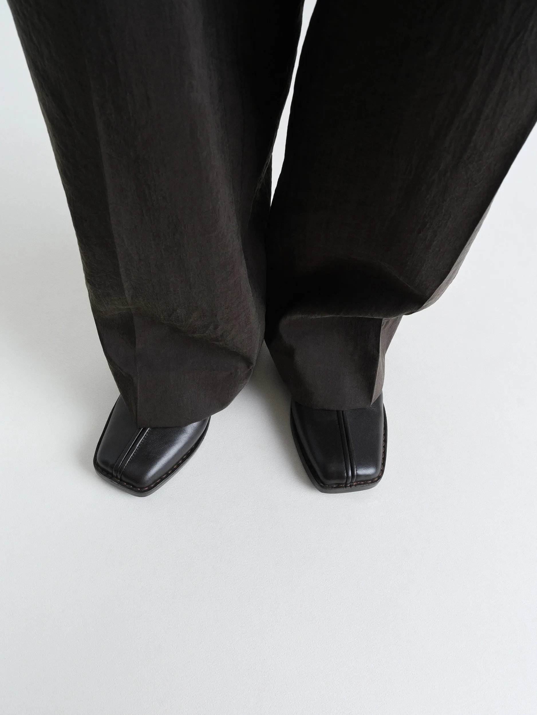 FLAT PIPED SLIPPERS