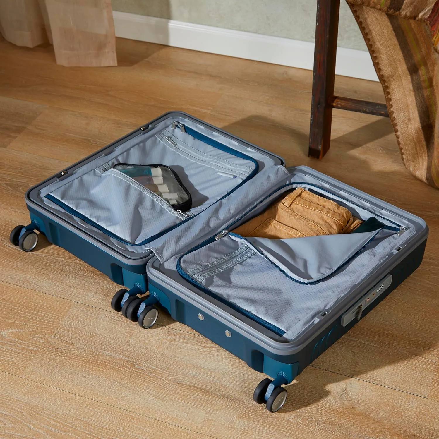 Framelock Max 21” Carry-On Hardshell Zipperless Luggage - Highly Secure Integrated Eazylock™ Mechanism - RightHeight™ Adjustable Handle System - 360° Spinner Wheels - Airline Approved - Emerald Teal