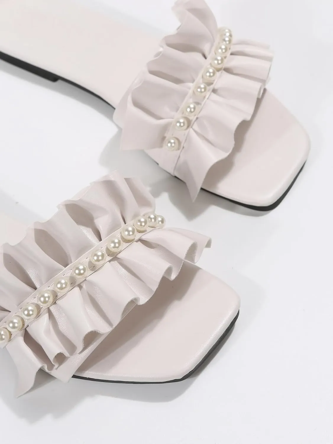 GORGLITTER Women's Pearl Flat Sandals Wedding Sandals for Bride Ruffle Trim Square Open Toe Summer Slides