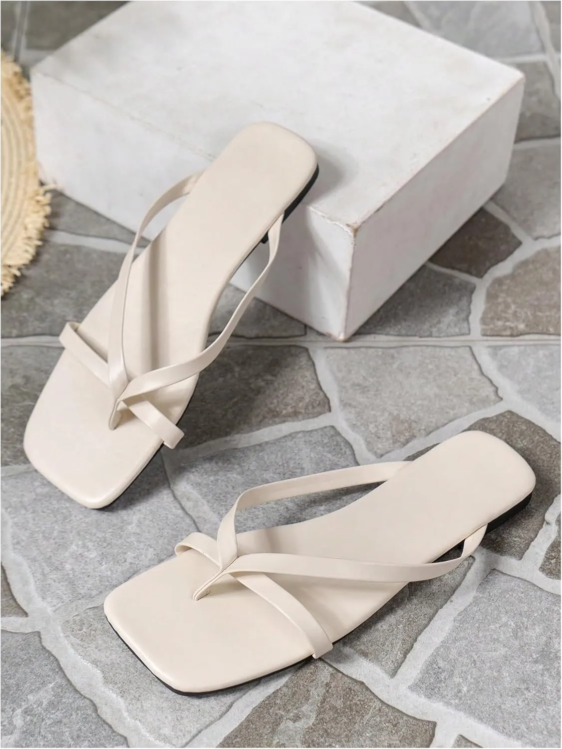GORGLITTER Women's Strappy Square Toe Sandals Dressy Summer Cute Thong Sandals Flip Flops