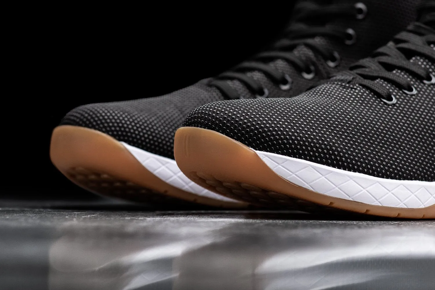 HIGH-TOP BLACK WHITE GUM TRAINER (WOMEN'S)