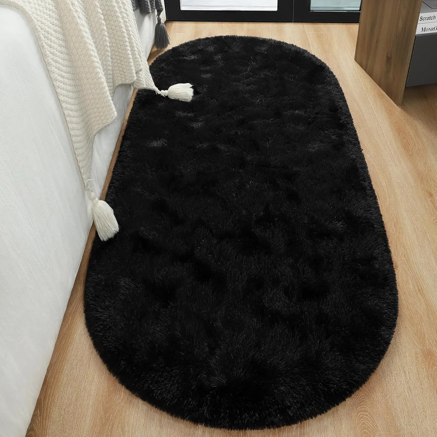 LOCHAS Fluffy Black Bedroom Rug 2.6' x 5.3', Shaggy Area Rug for Bedroom Bedside, Soft Oval Throw Rugs Carpet for Living Room Kids Girls Home Decor