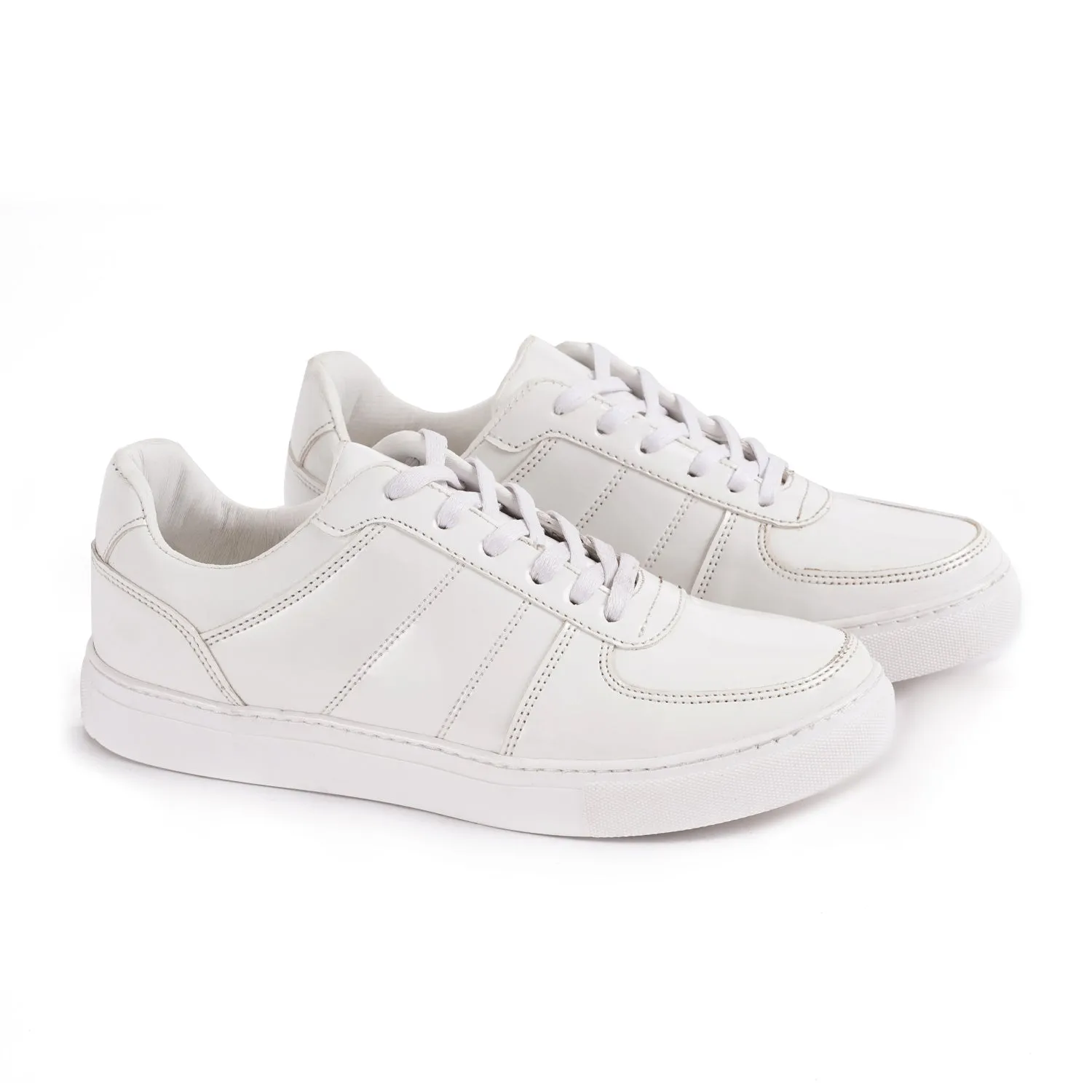 Low Top Laced Sneaker