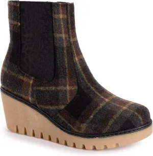 MUK LUKS Women's Vermont Essex Boots