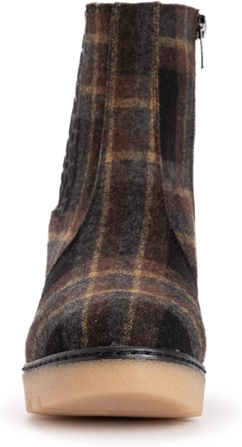 MUK LUKS Women's Vermont Essex Boots