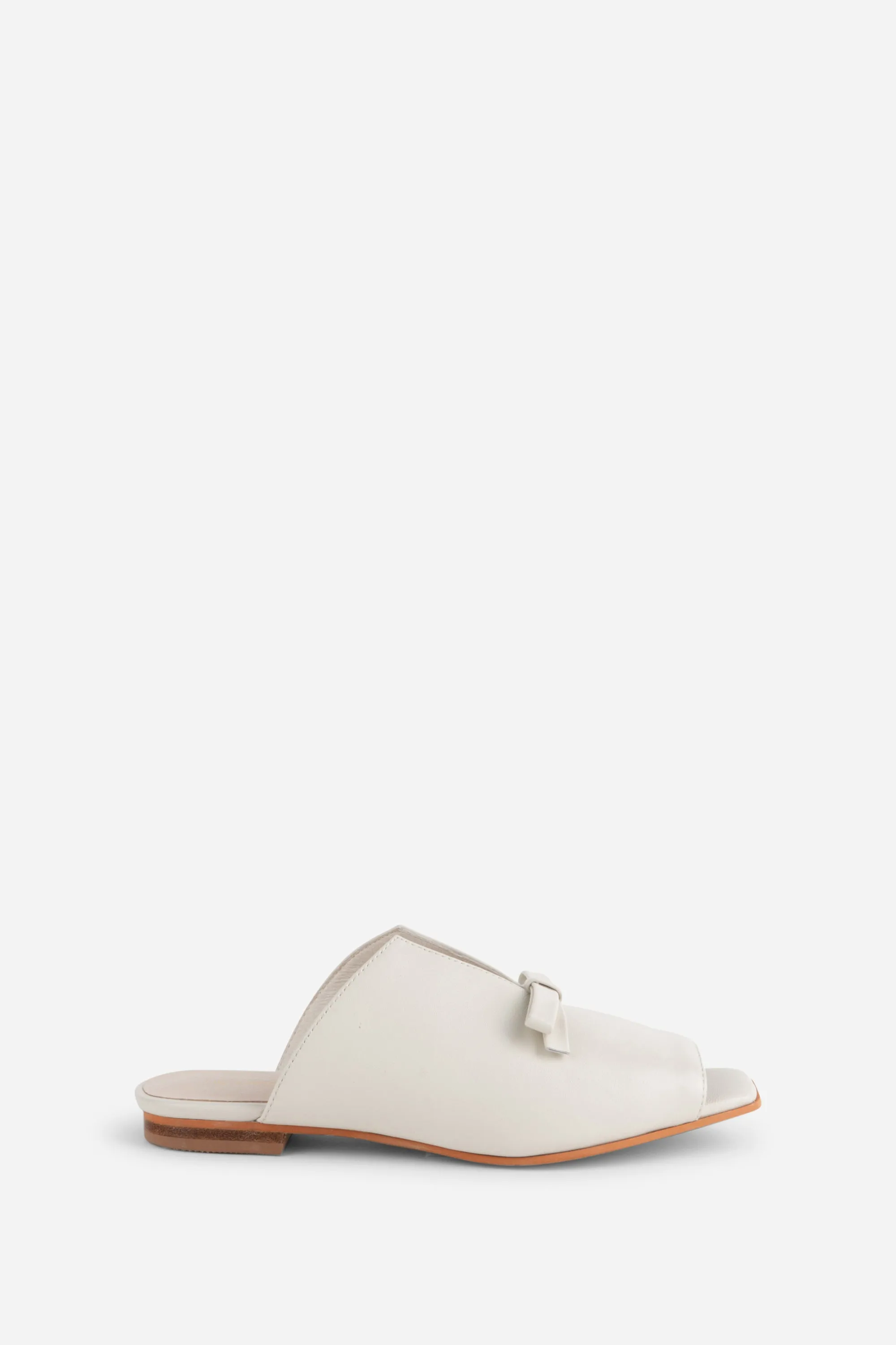 PALACE SQUARE TOE FLAT