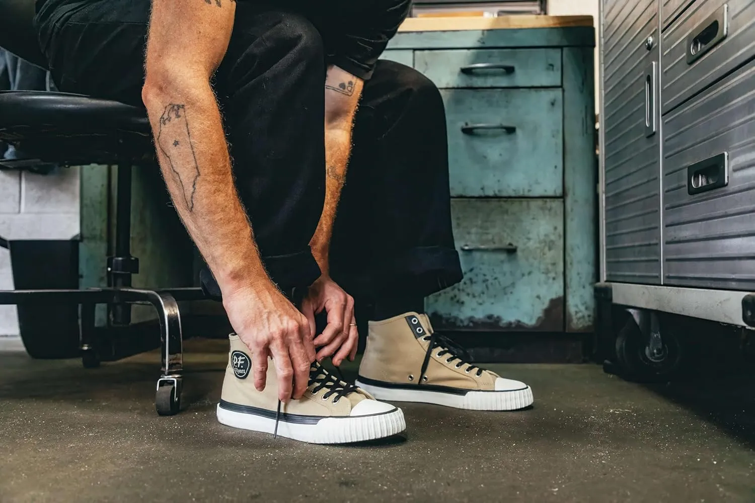 PF Flyers Unisex Center Low-Top Sneaker