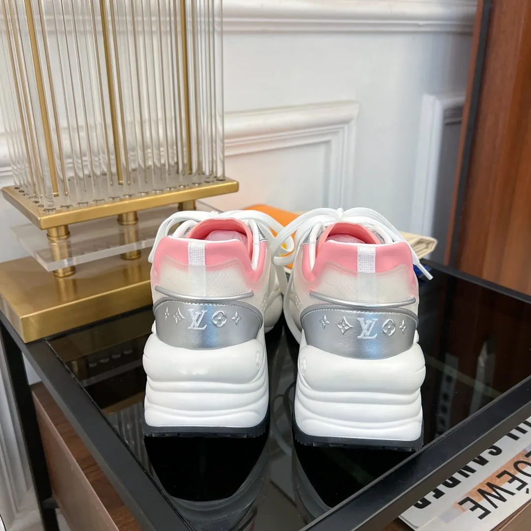 PINK Instant access Vuitton SNEAKER RUN Louis 55 All-in-one collection