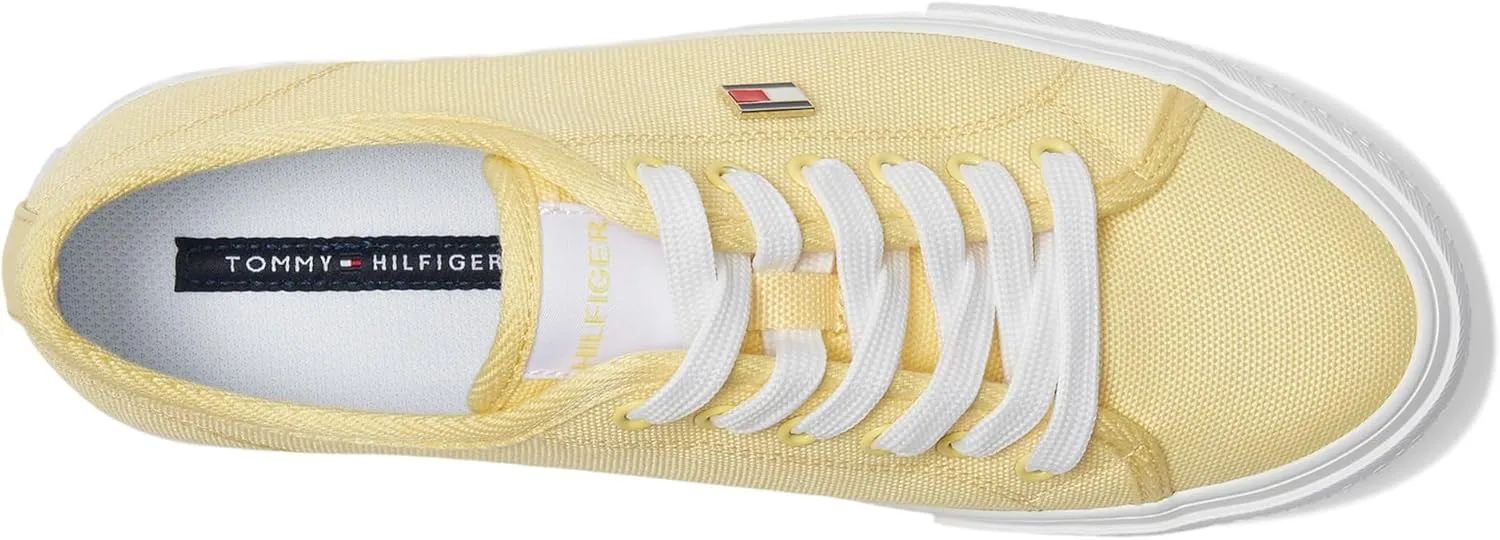 Tommy Hilfiger Women's Aressa Sneaker