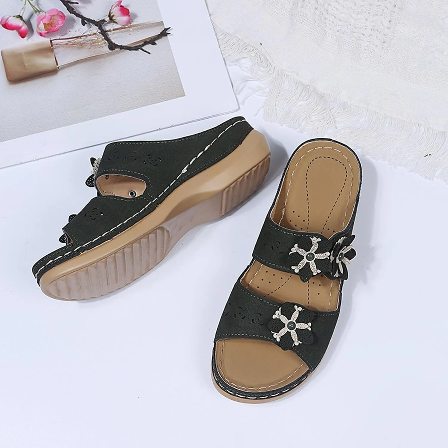Trendy Women's Slippers Open Toe Wedge Heel Comfortable Summer Casual Footwear Fashionable Sandals for Daily Wear