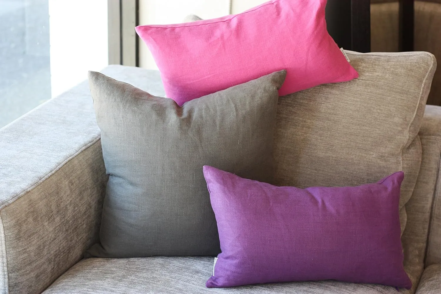 Tuscany Linen Black Throw Pillow 17x17 Square, Complete with Pillow Insert