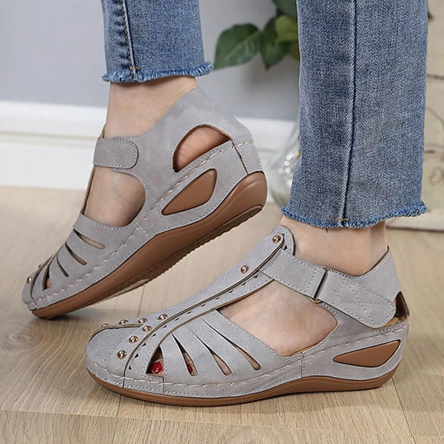 Womens Sandals Dressy Summer Beach Bohemia Ankle Strap Causal Comfortable Closed Toe Tan Sandals for Women Flat Slip on